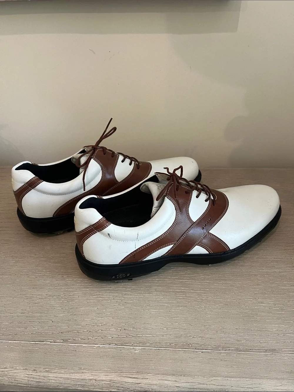 Ecco men’s golf